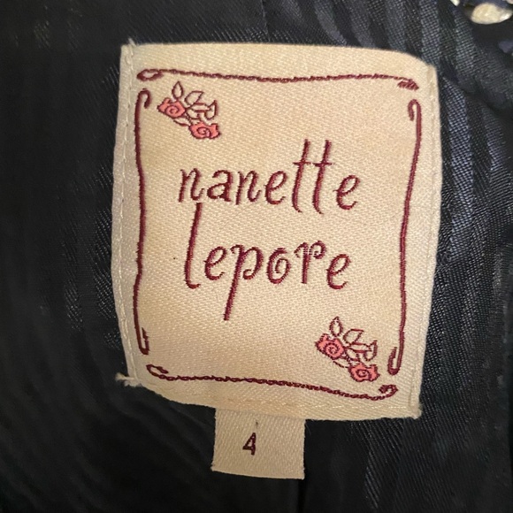 NWOT gorgeous belted top - Picture 7 of 9